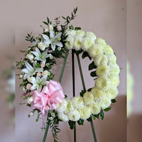 Whispering Hope Wreath